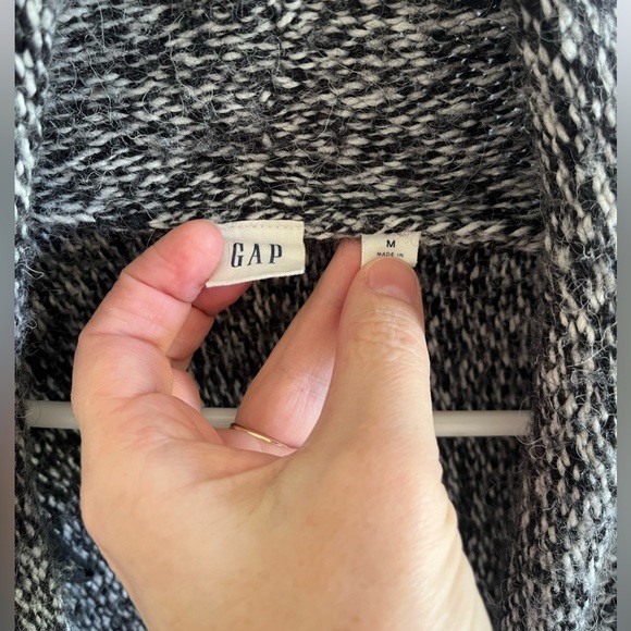 B&W Gap Cardigan Sweater - Picture 2 of 3
